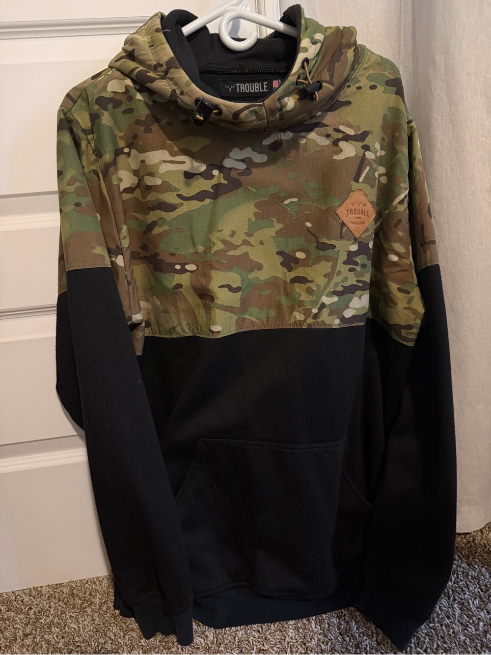 TROUBLE | Men's Black & Camouflage Pullover Hoodie